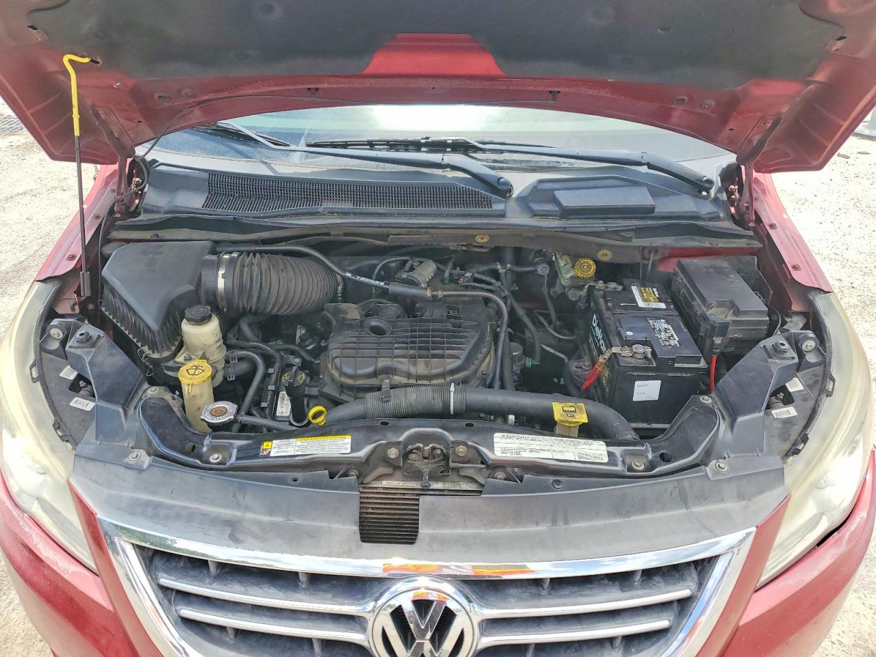 2011 VOLKSWAGEN ROUTAN