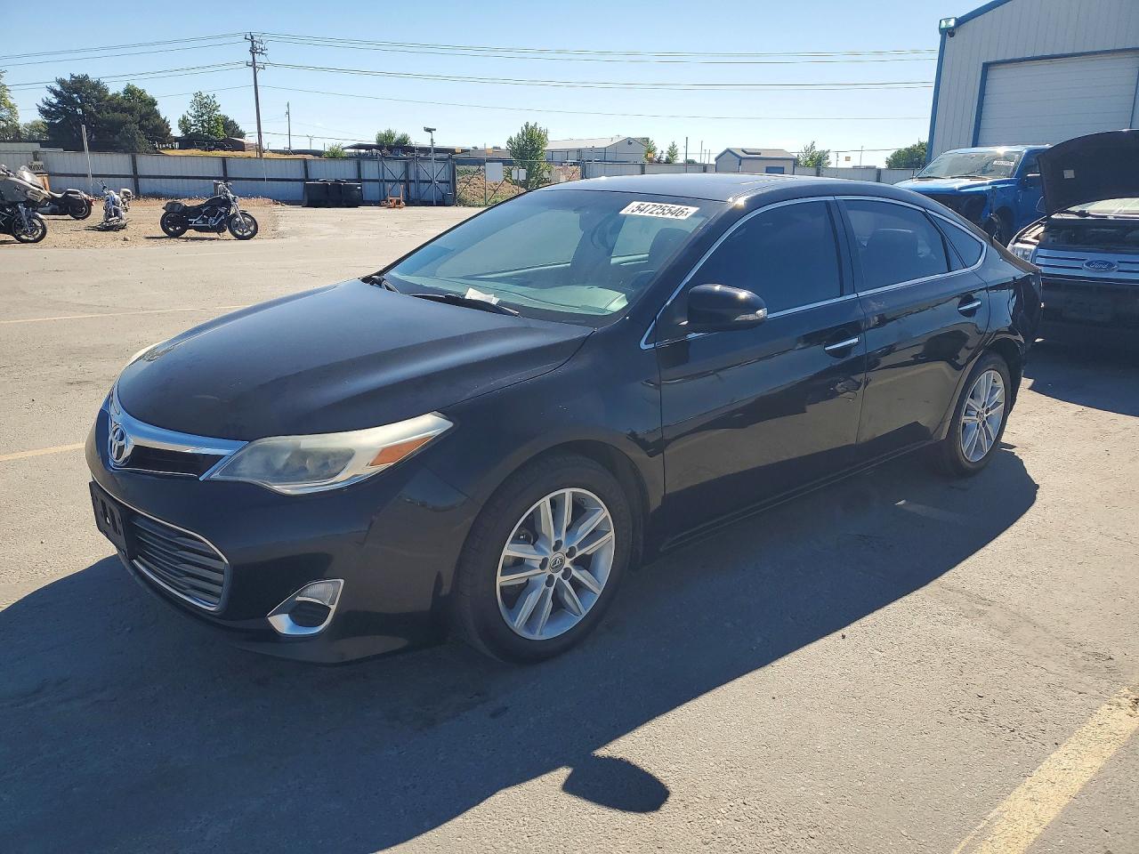 2015 TOYOTA AVALON