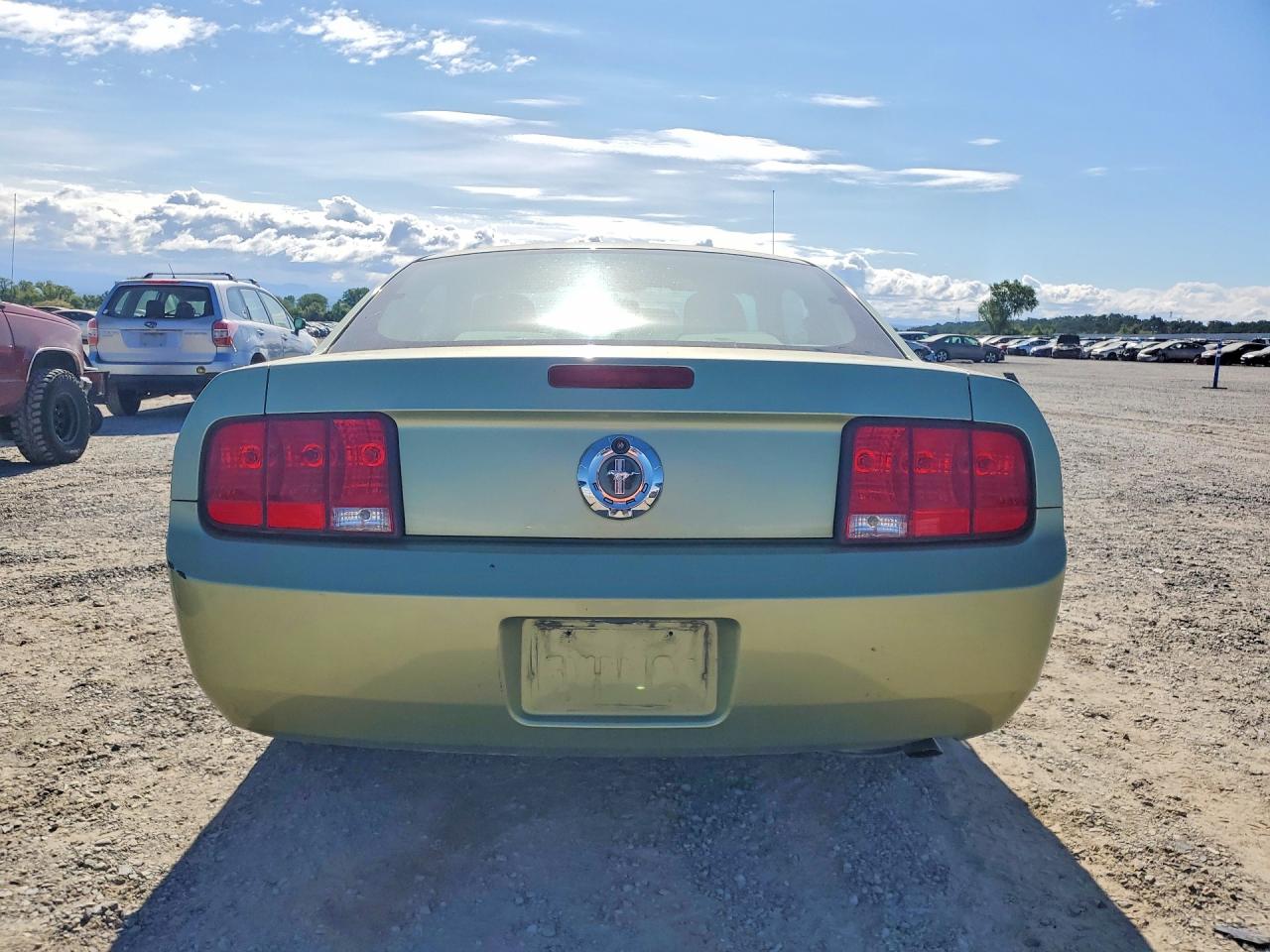 2005 FORD MUSTANG