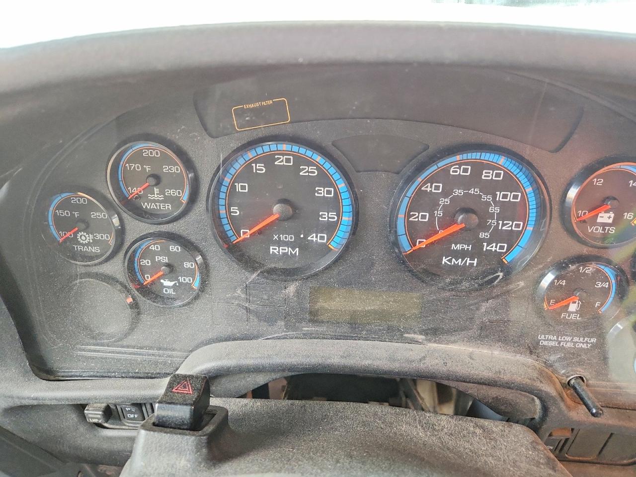 2014 IC CORPORATION 3000 CE