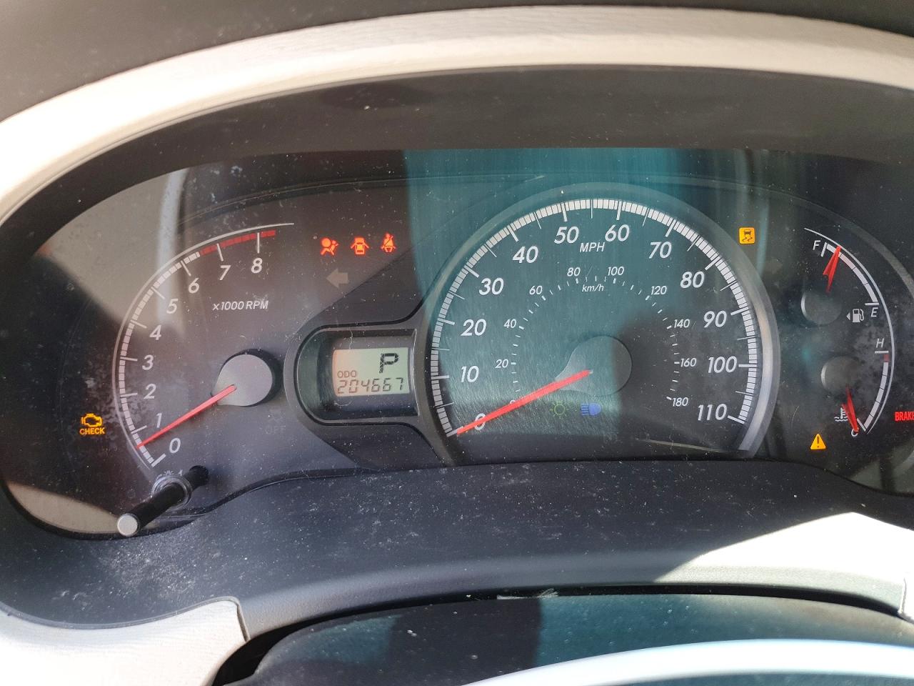 2011 TOYOTA SIENNA