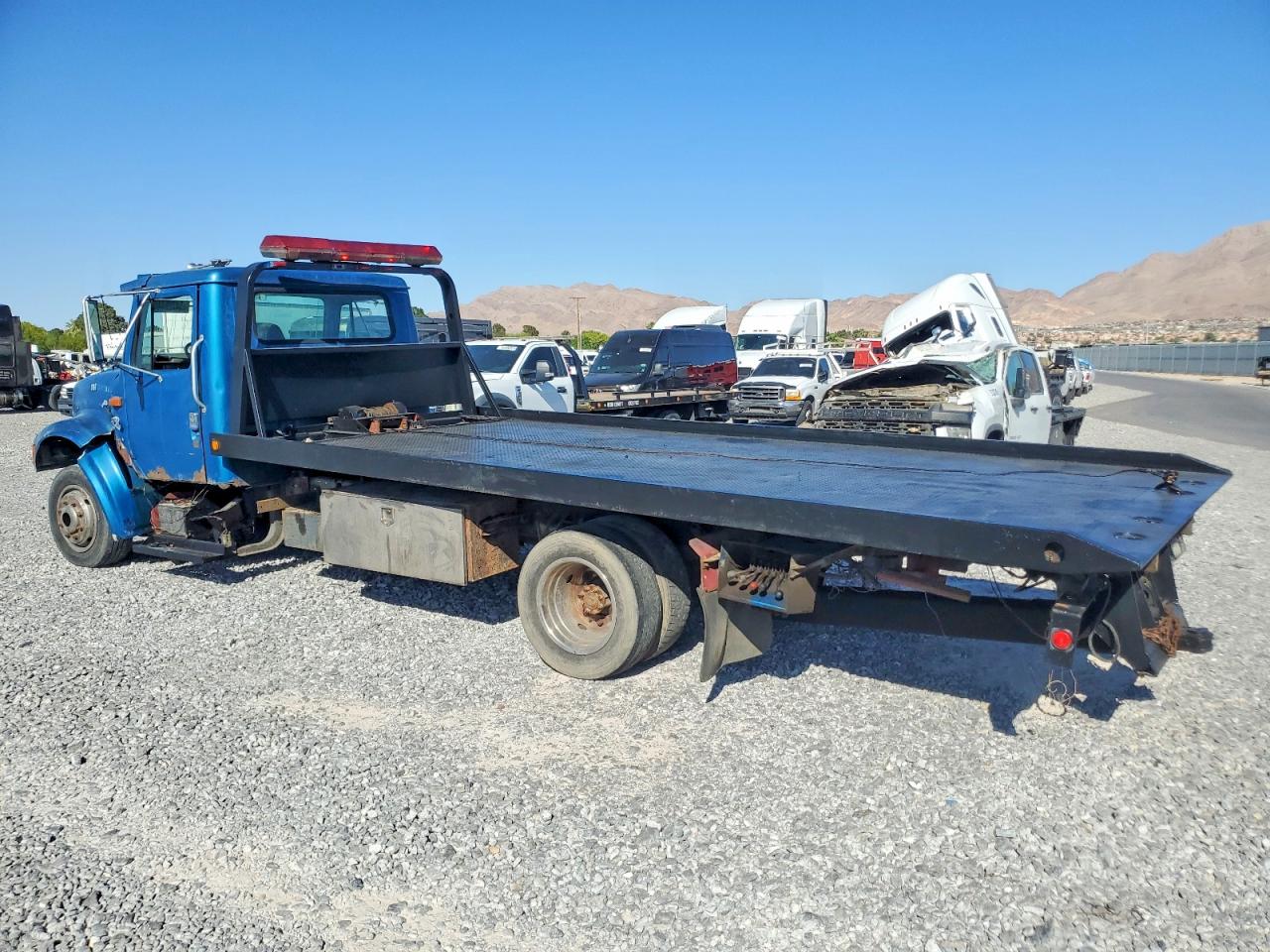 1998 INTERNATIONAL 4000 SERIE