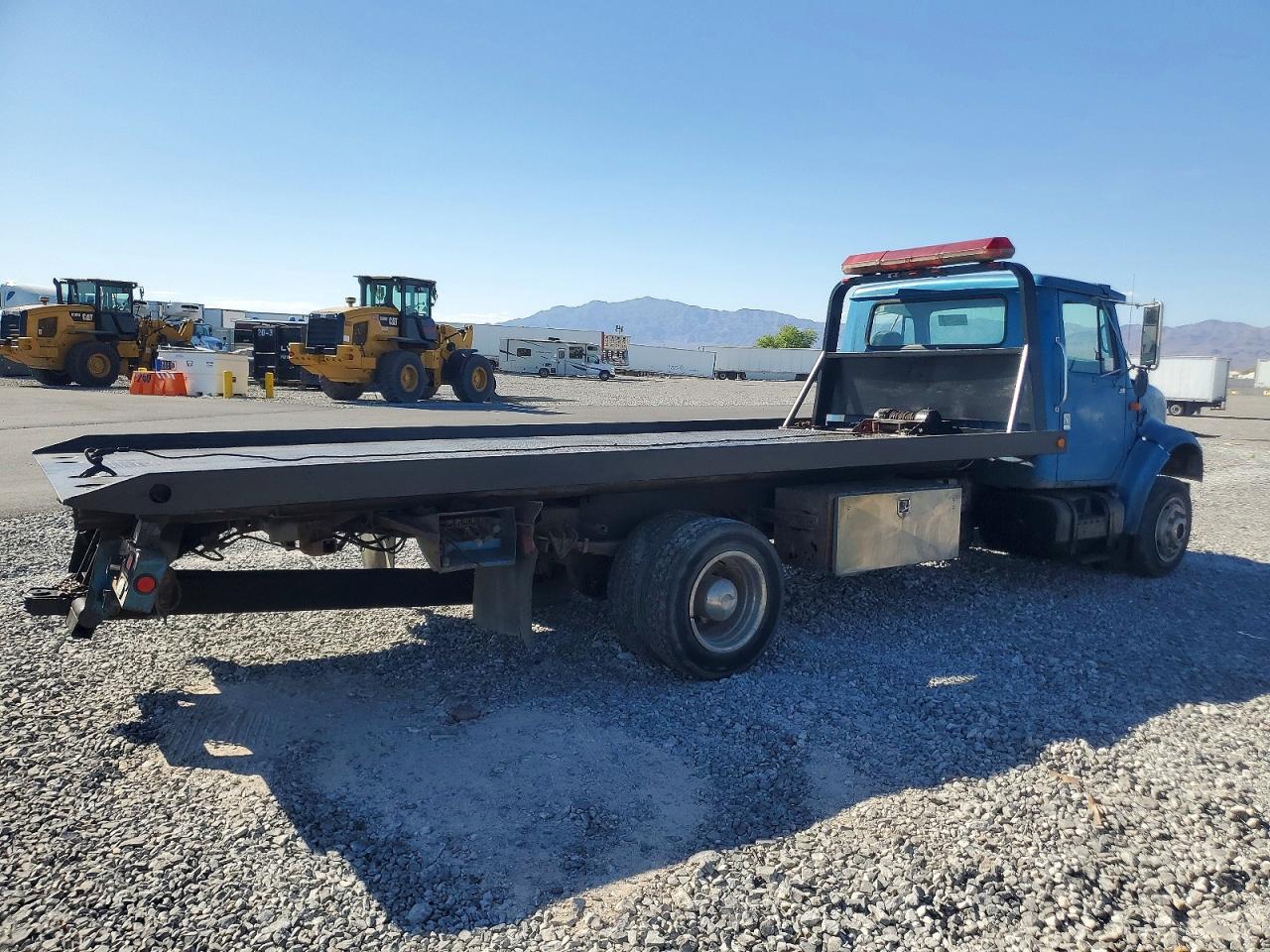 1998 INTERNATIONAL 4000 SERIE