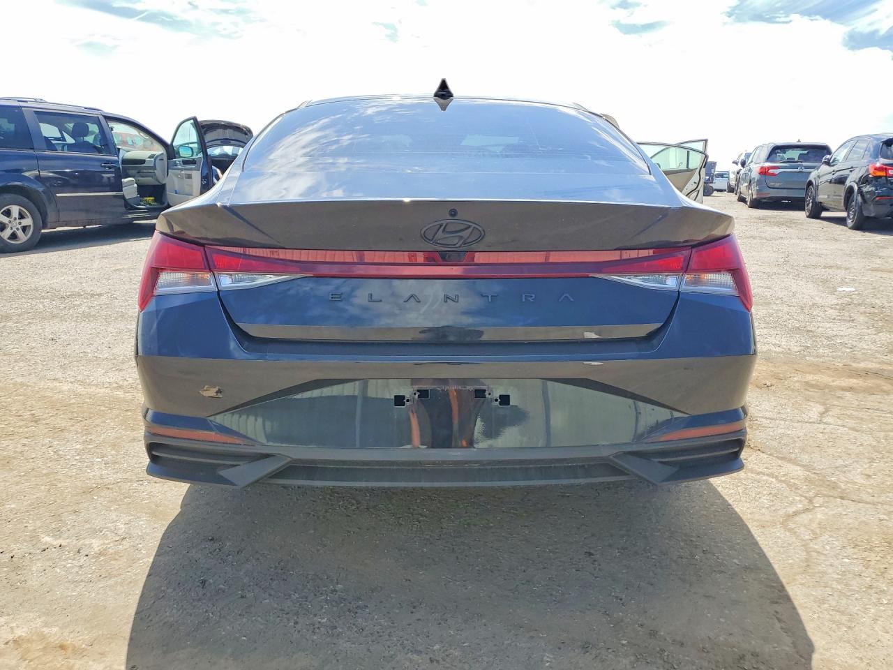 2021 HYUNDAI ELANTRA