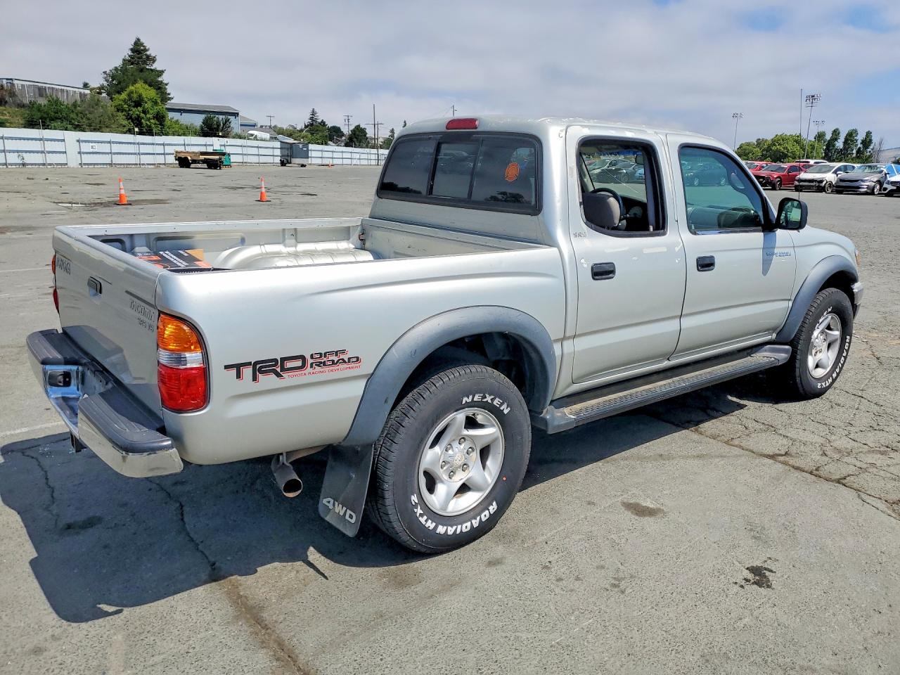 2004 TOYOTA TACOMA