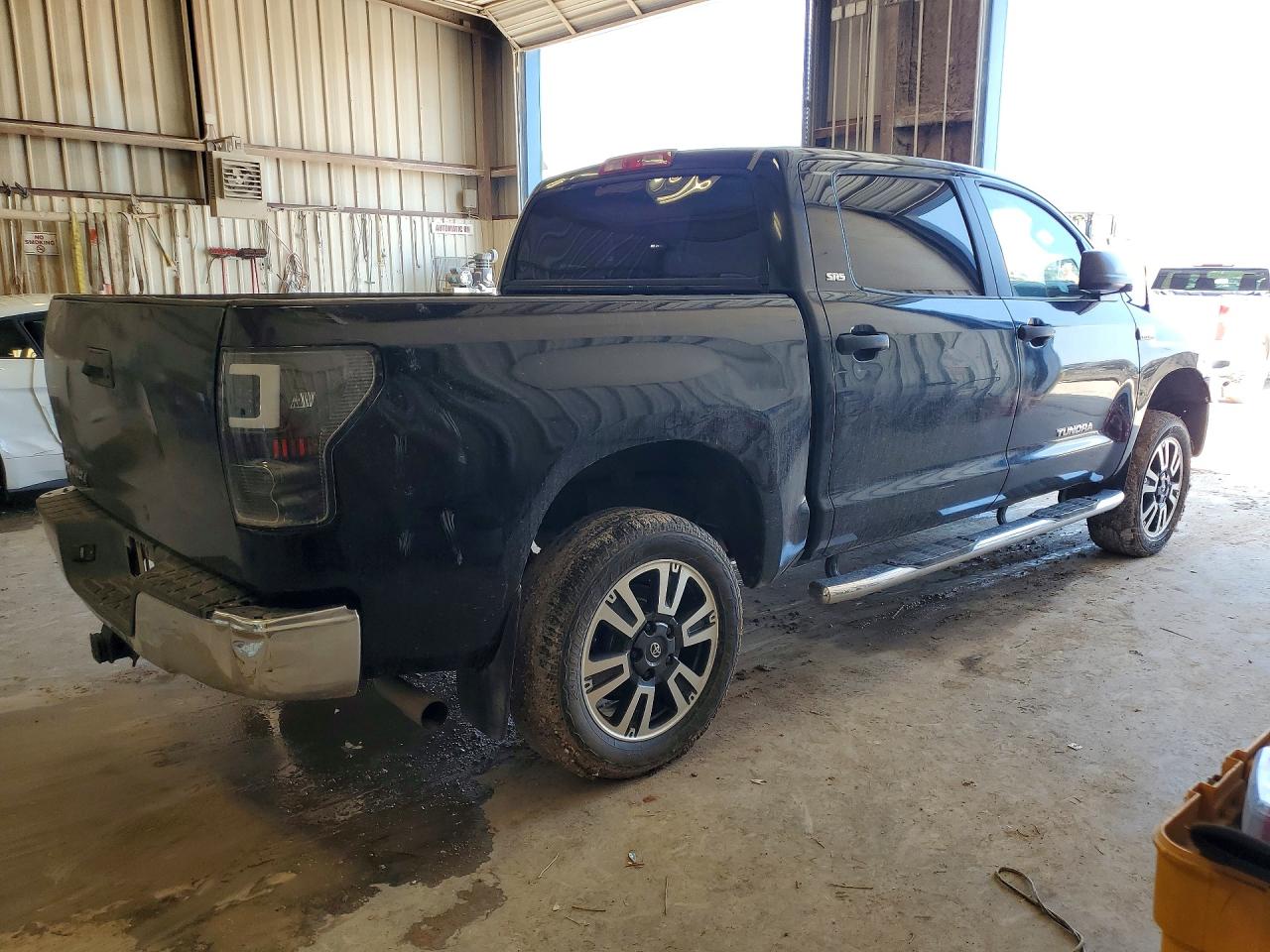 2010 TOYOTA TUNDRA