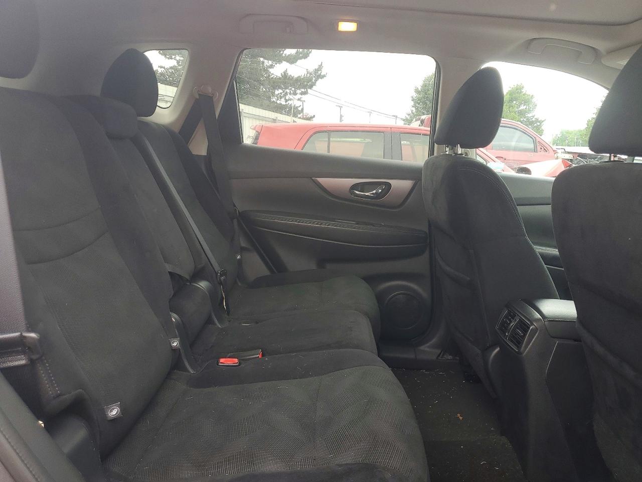 2016 NISSAN ROGUE