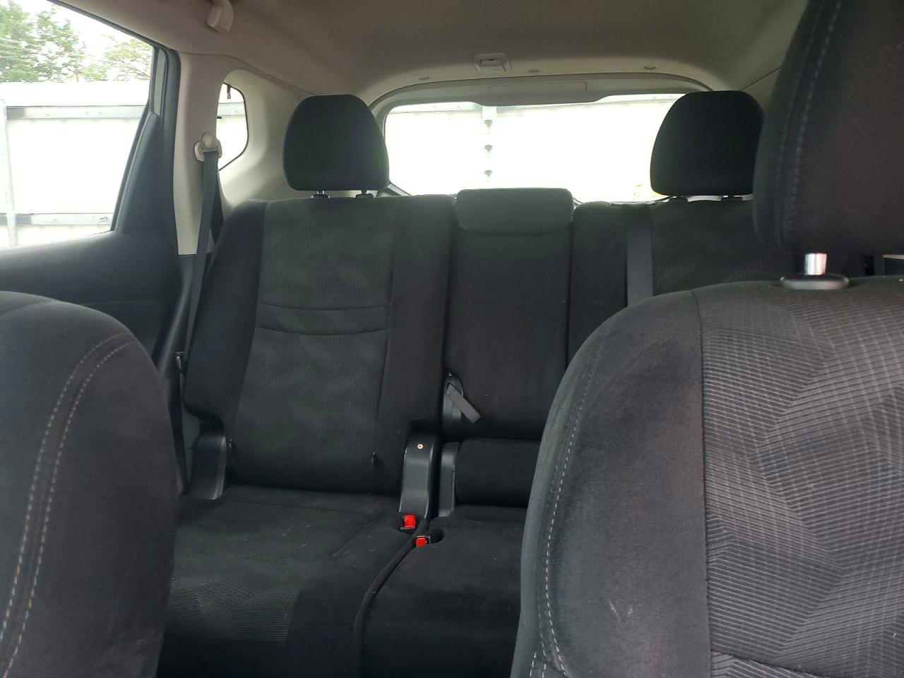 2016 NISSAN ROGUE