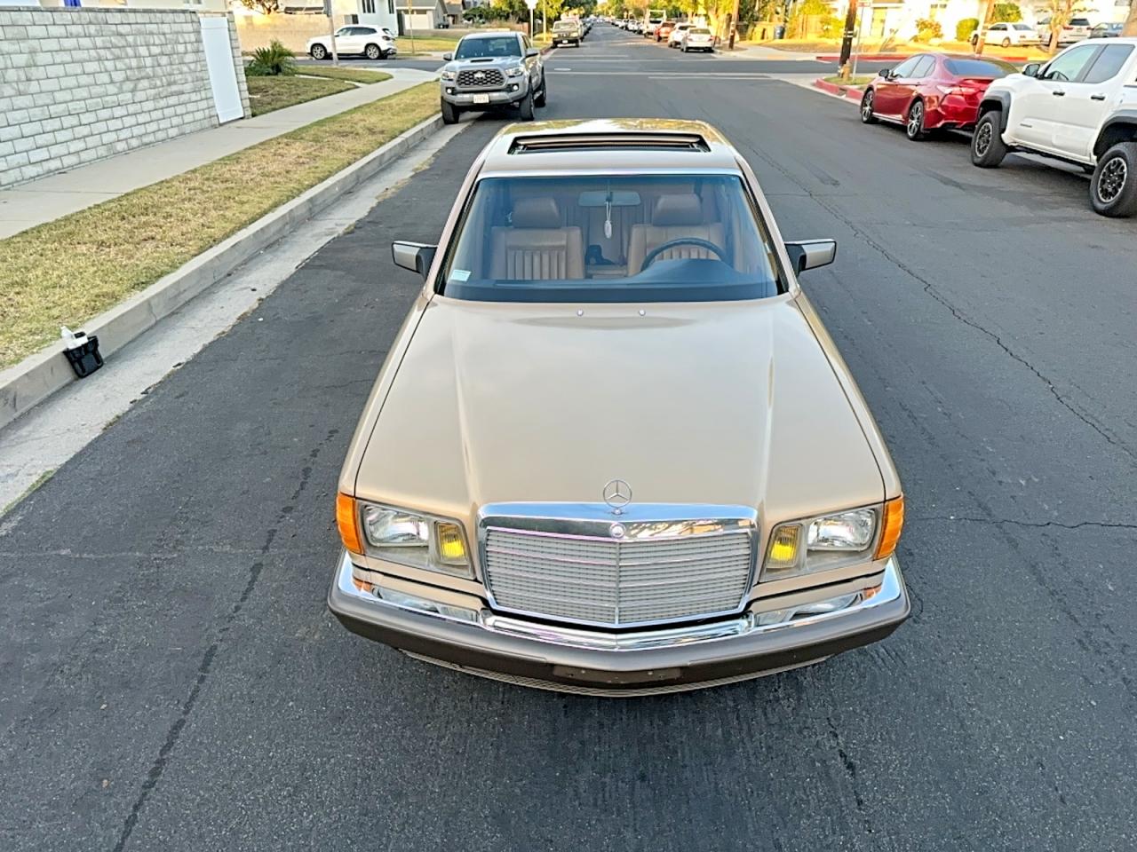 1983 MERCEDES-BENZ 380-CLASS