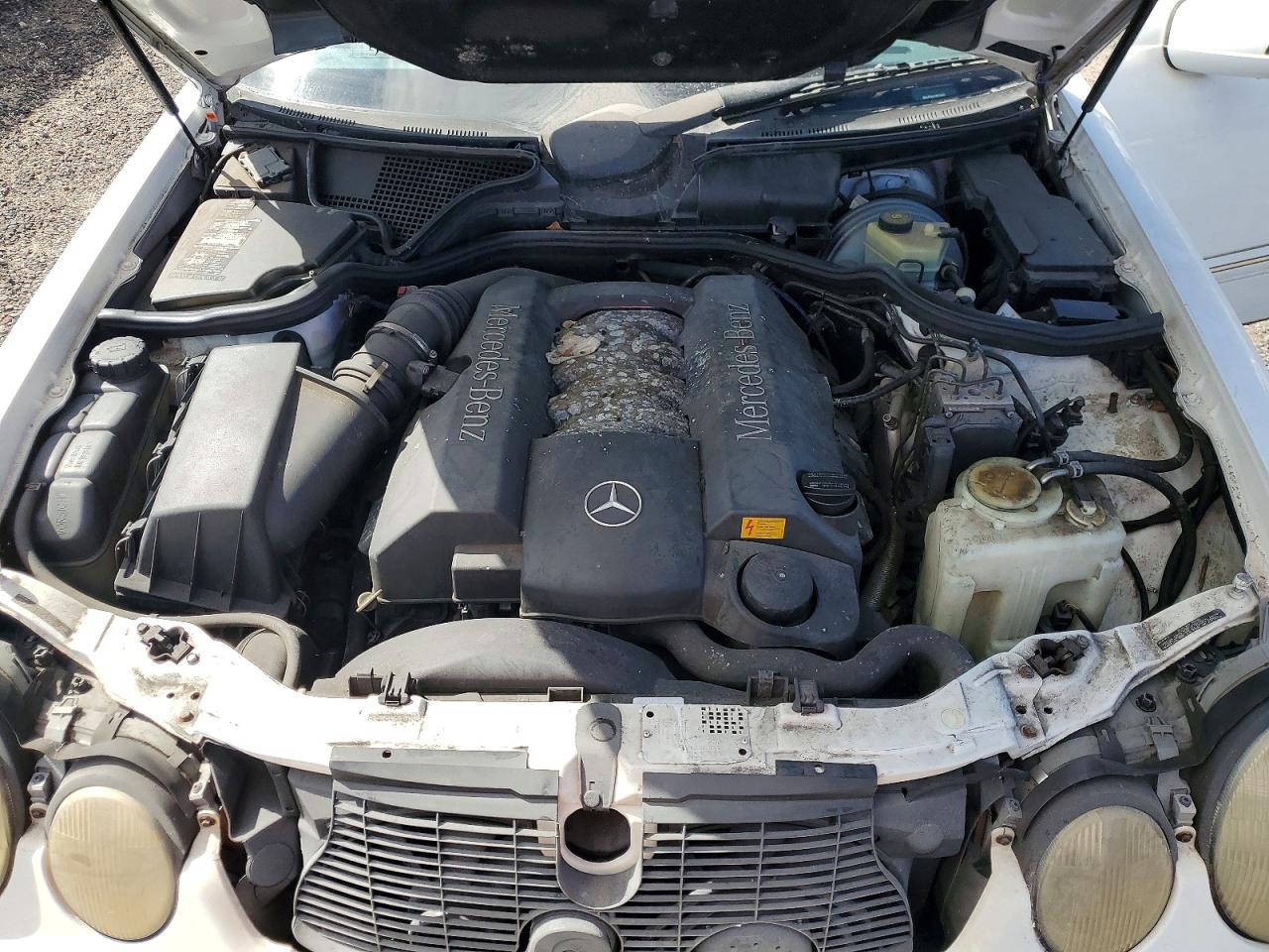 2000 MERCEDES-BENZ E-CLASS