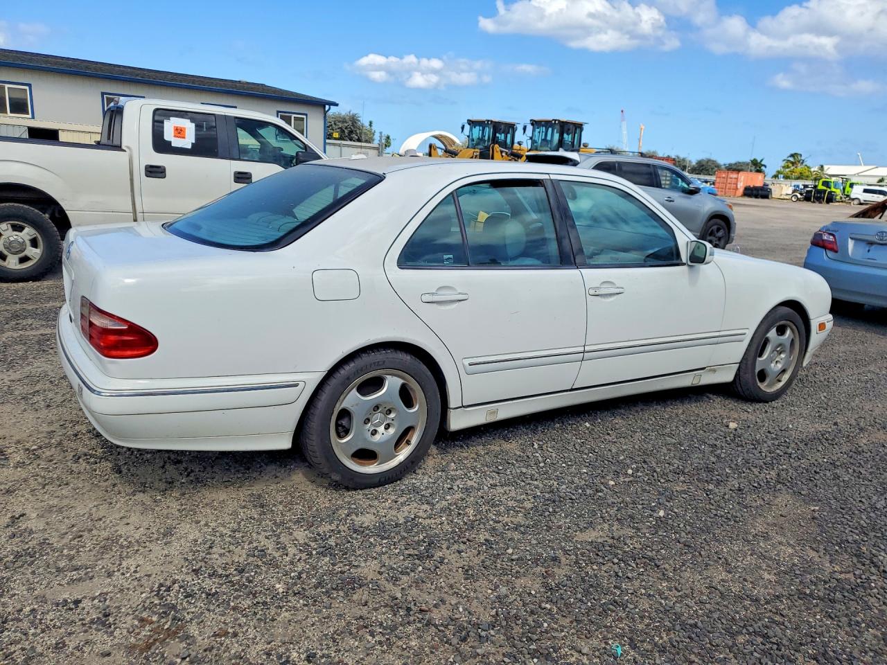 2000 MERCEDES-BENZ E-CLASS