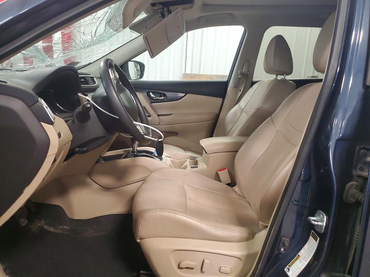 2016 NISSAN ROGUE