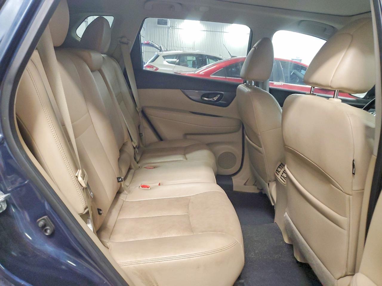 2016 NISSAN ROGUE
