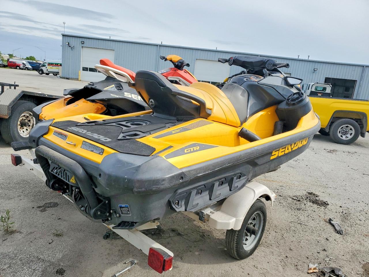 2022 SEA DOO