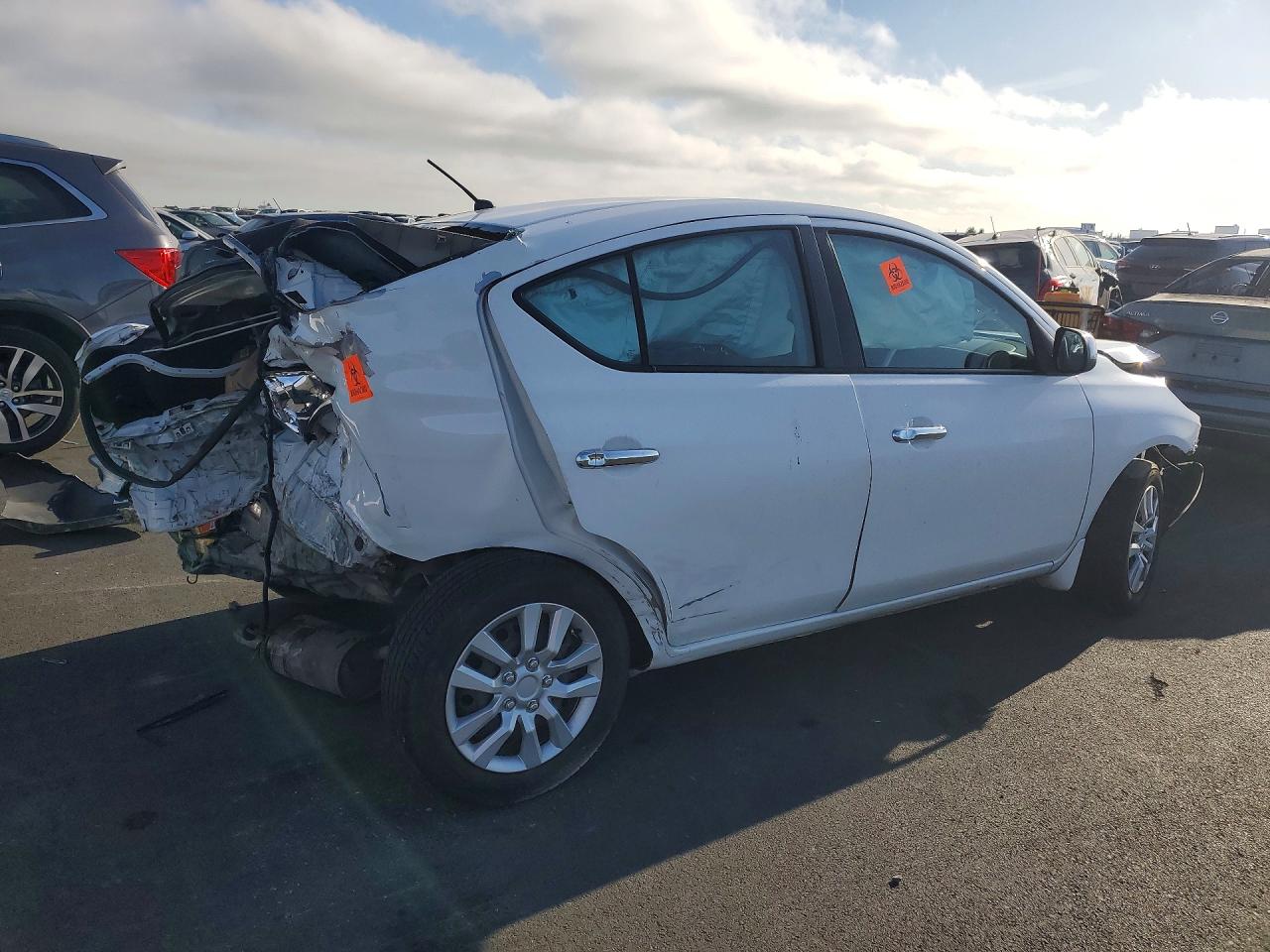 2014 NISSAN VERSA