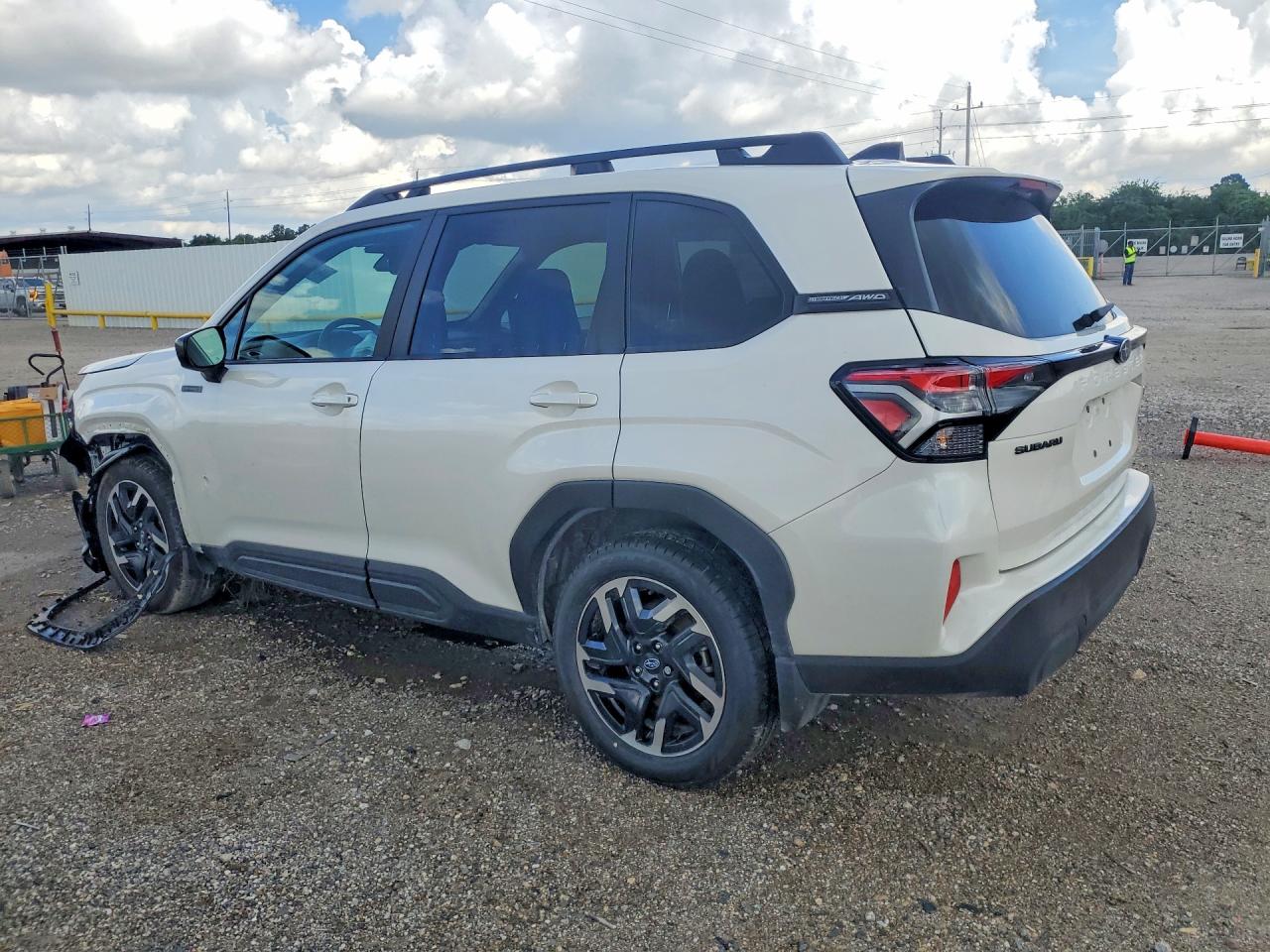 2025 SUBARU FORESTER