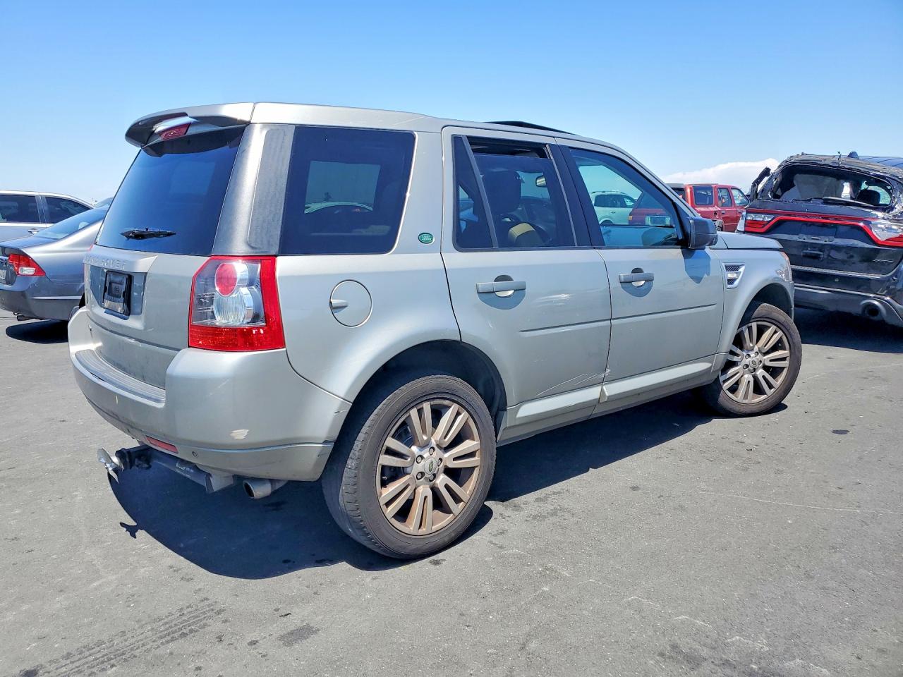 2010 LAND ROVER LR2