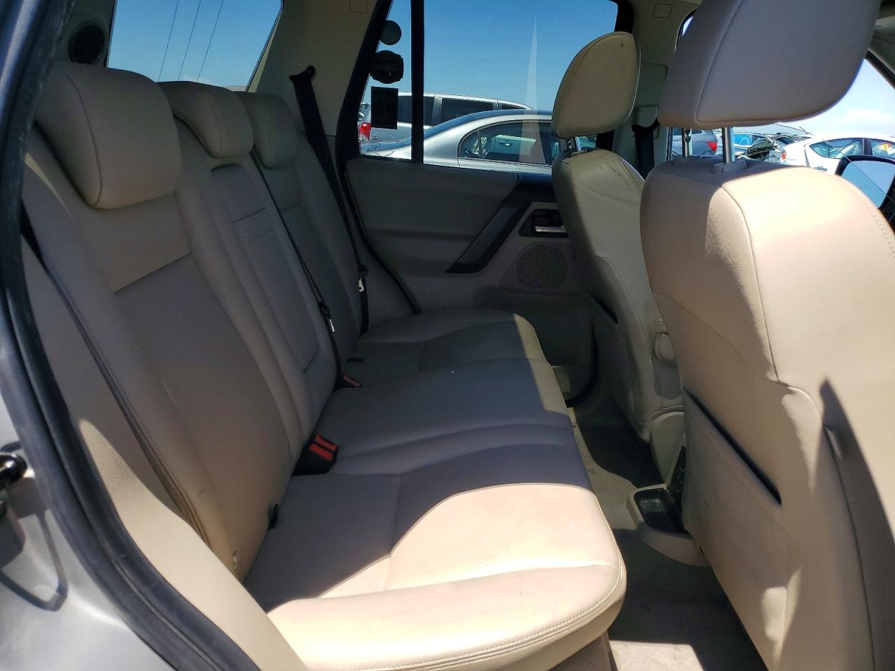 2010 LAND ROVER LR2