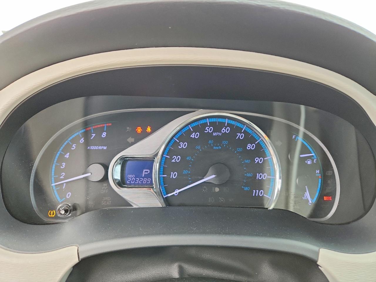 2011 TOYOTA SIENNA