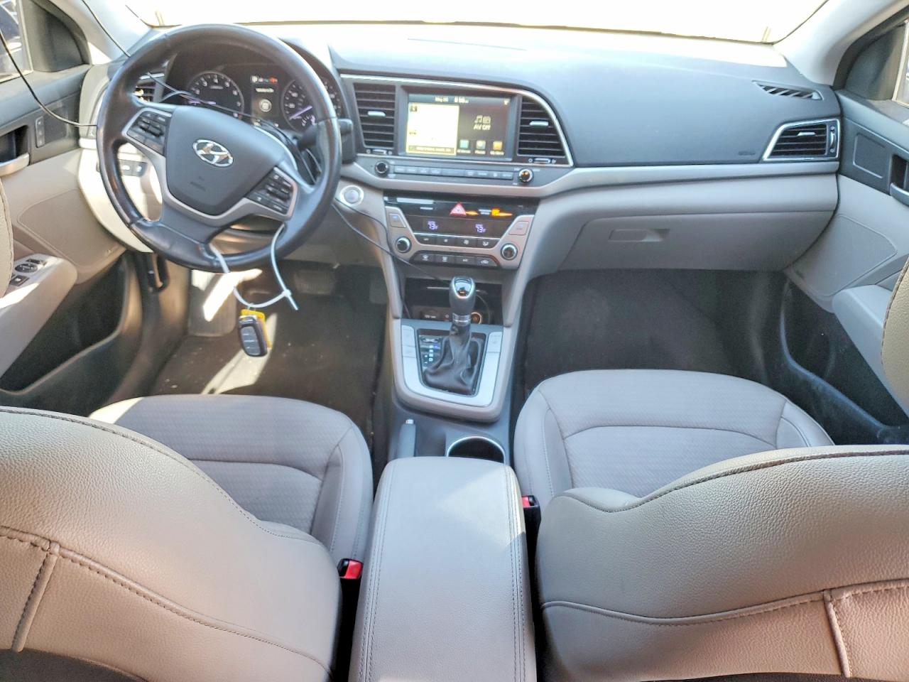 2017 HYUNDAI ELANTRA