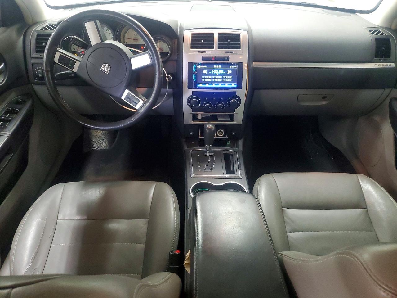 2010 DODGE CHARGER