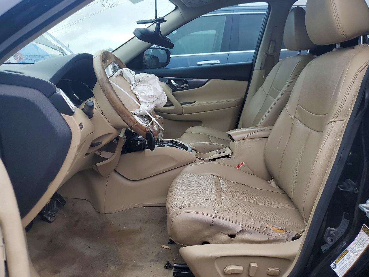 2015 NISSAN ROGUE