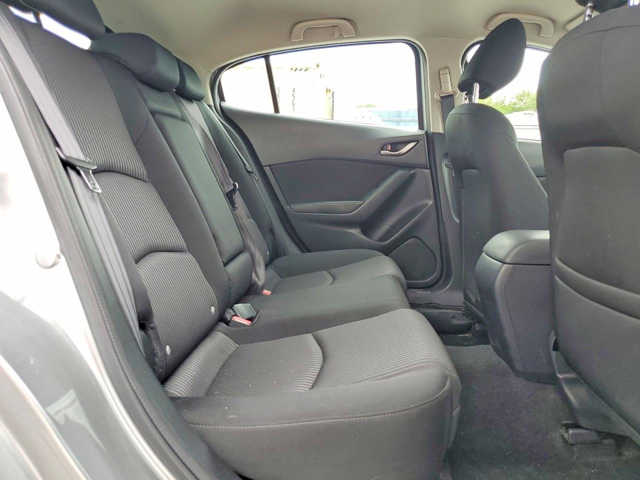 2015 MAZDA 3