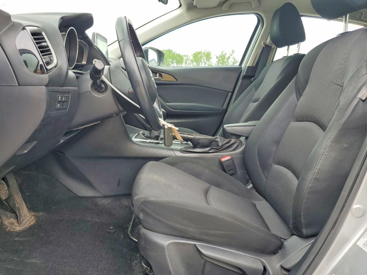 2015 MAZDA 3