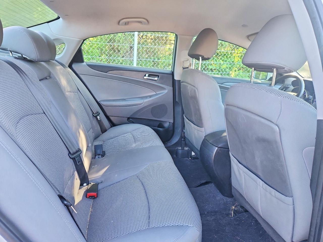 2011 HYUNDAI SONATA
