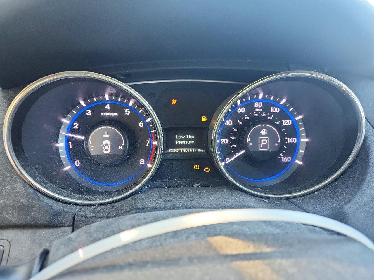 2011 HYUNDAI SONATA
