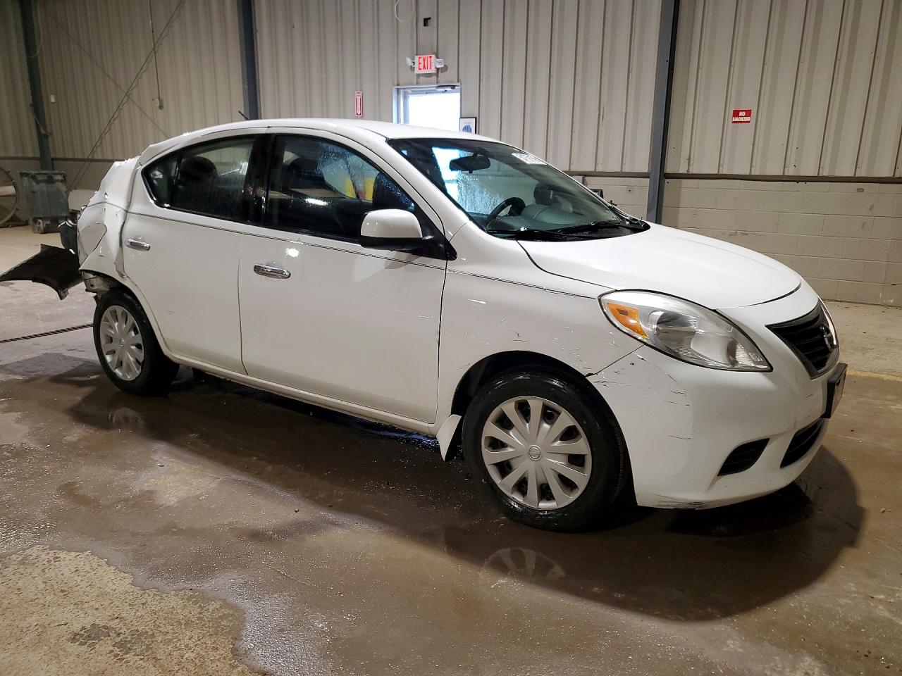2014 NISSAN VERSA
