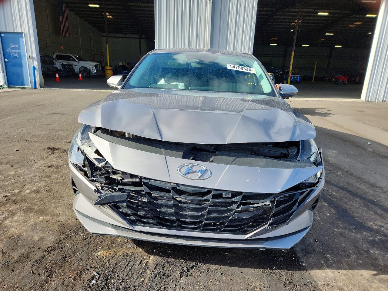 2022 HYUNDAI ELANTRA