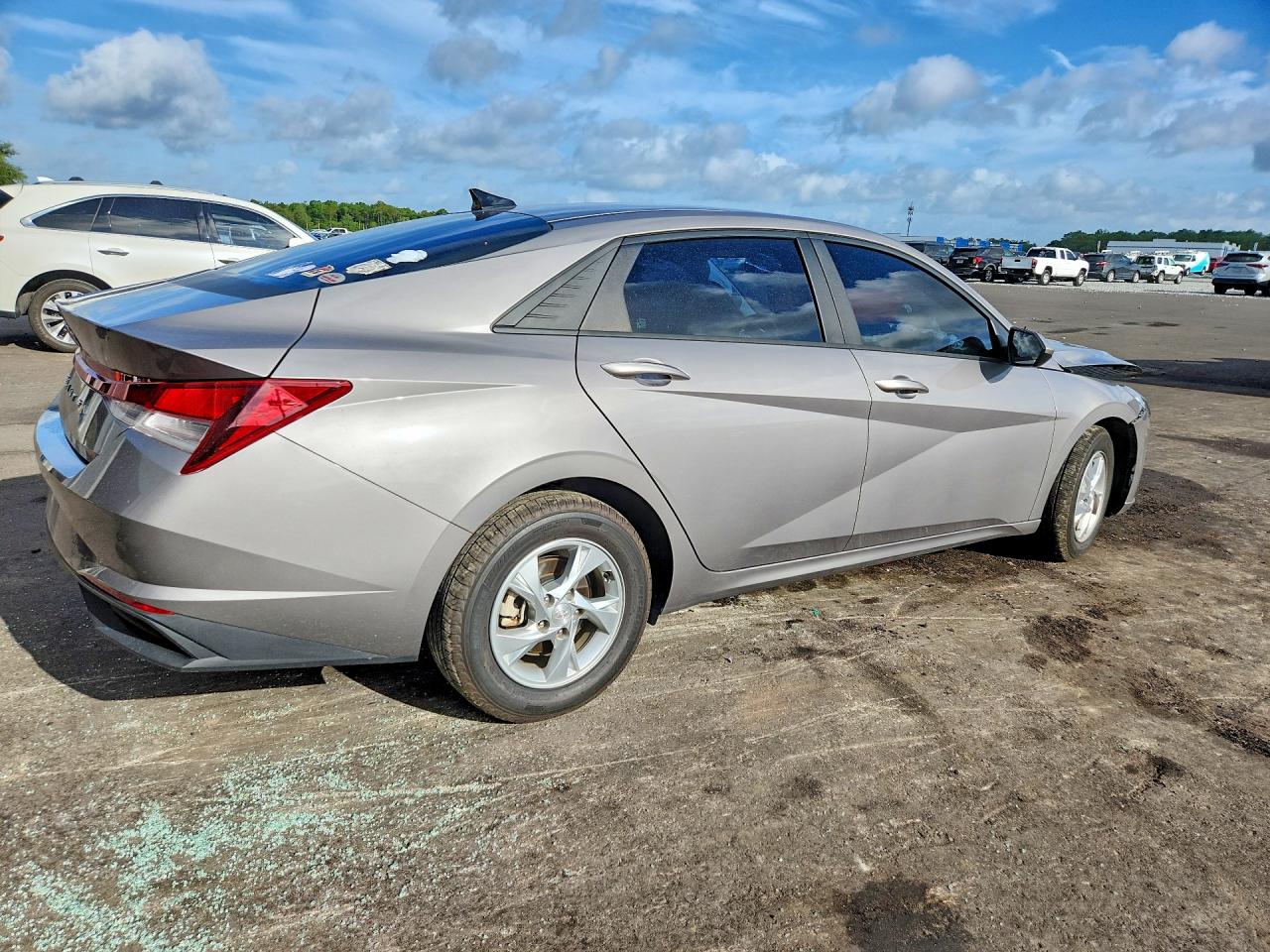 2022 HYUNDAI ELANTRA