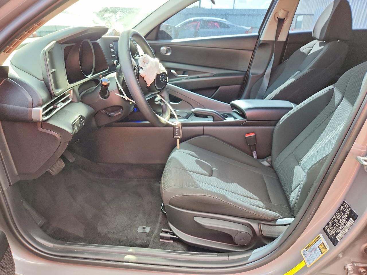 2022 HYUNDAI ELANTRA
