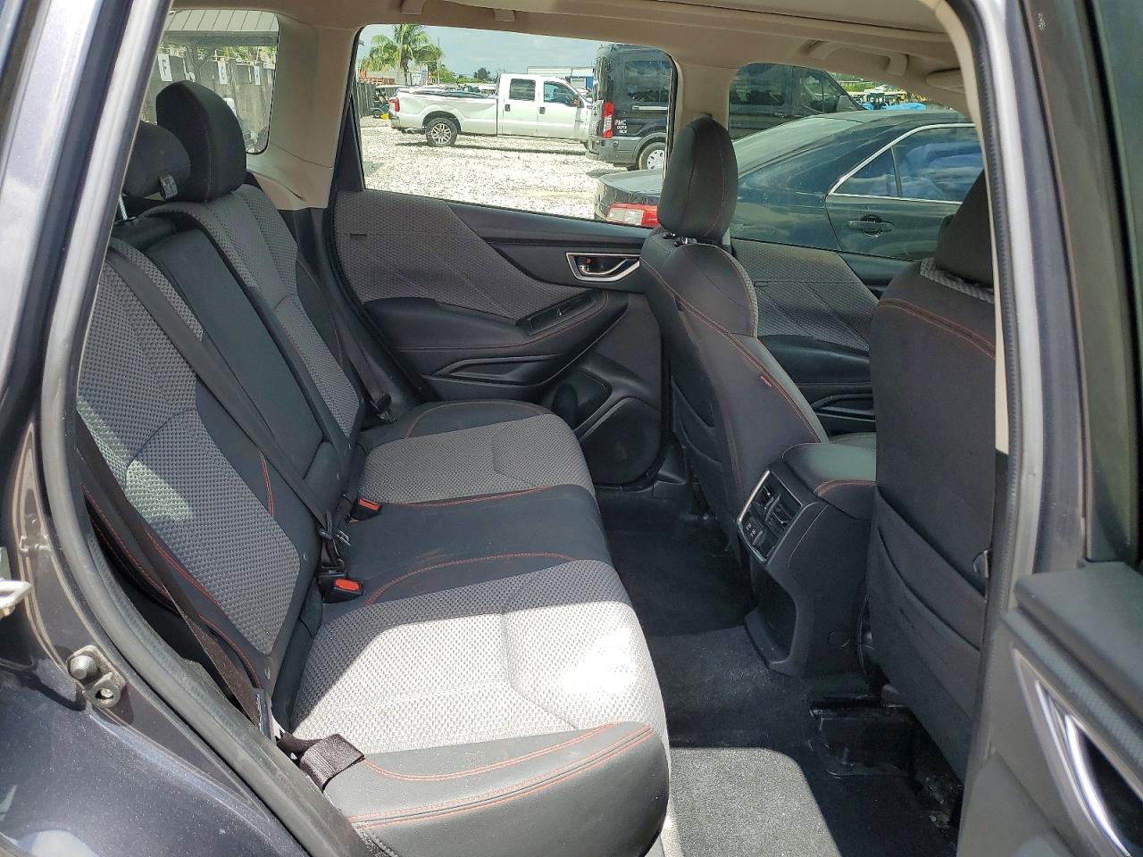 2020 SUBARU FORESTER