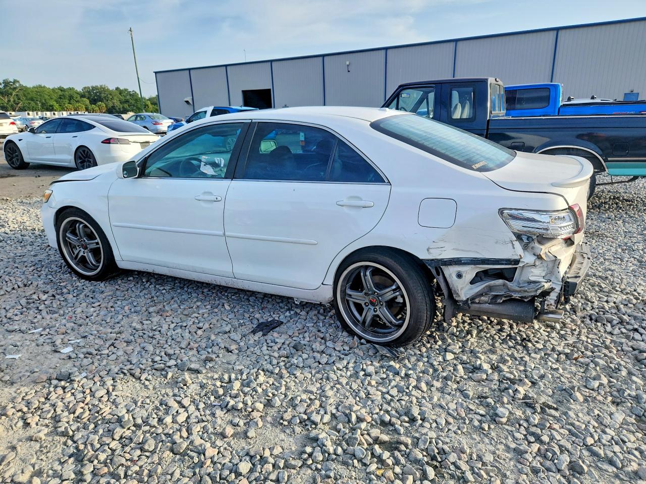 2011 TOYOTA CAMRY