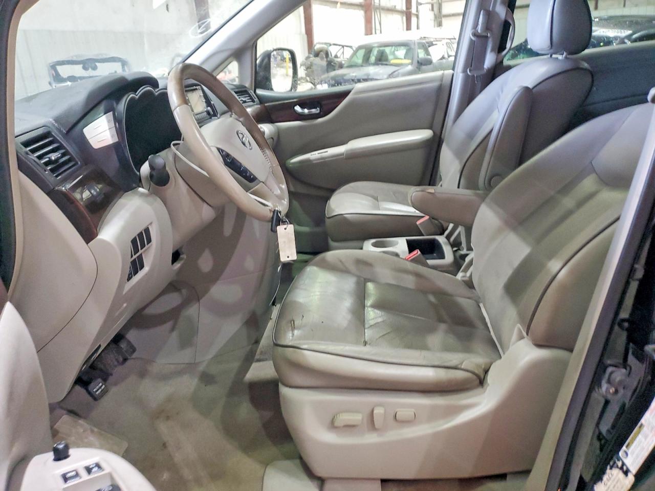 2013 NISSAN QUEST