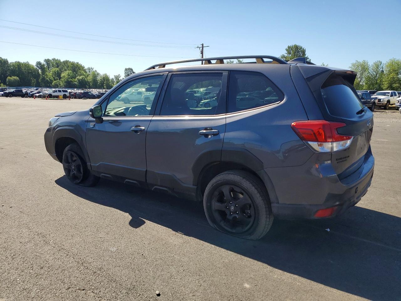 2022 SUBARU FORESTER
