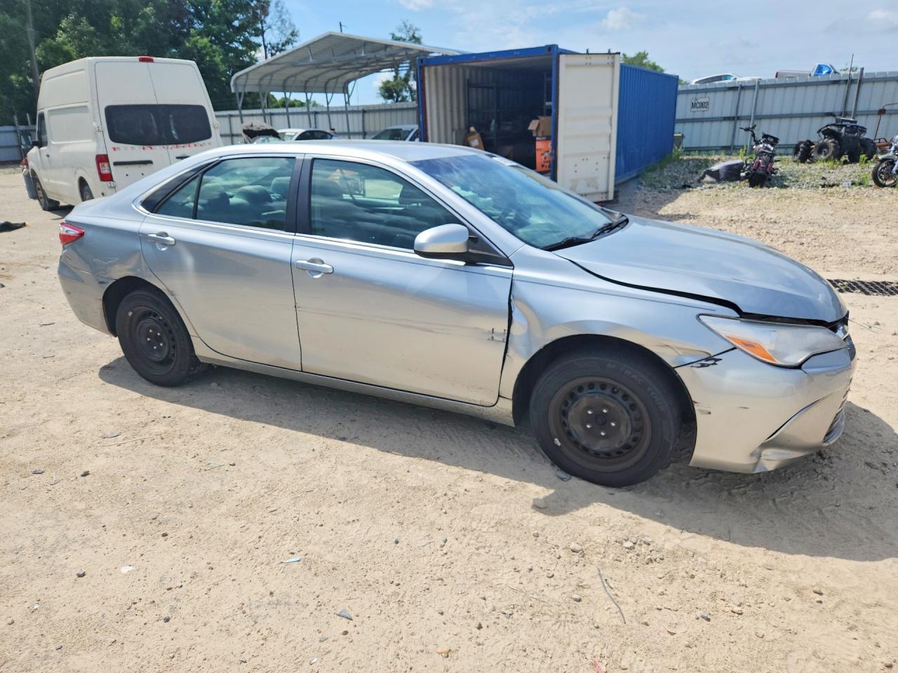 2017 TOYOTA CAMRY