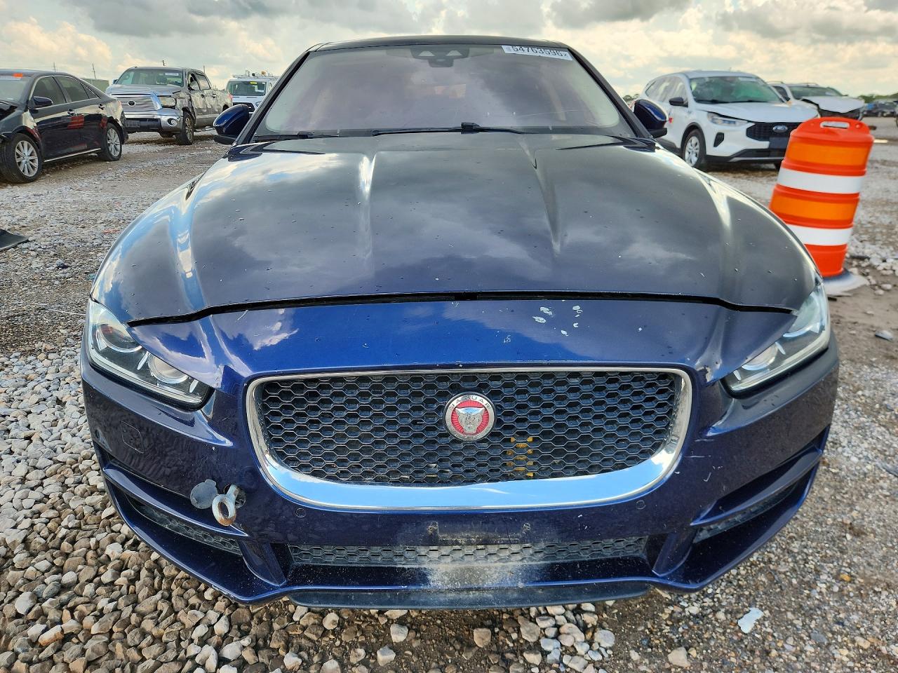 2018 JAGUAR XE