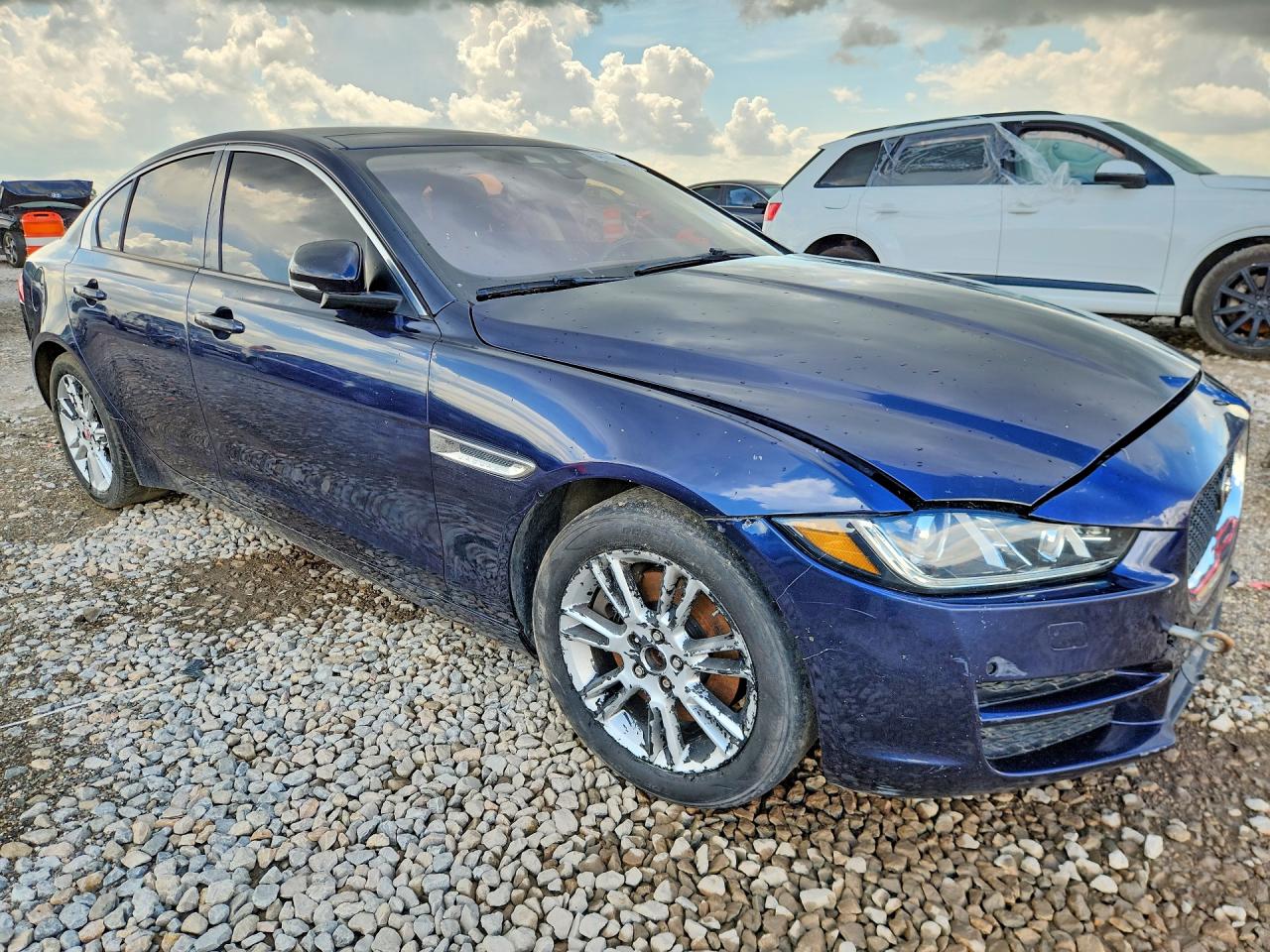 2018 JAGUAR XE