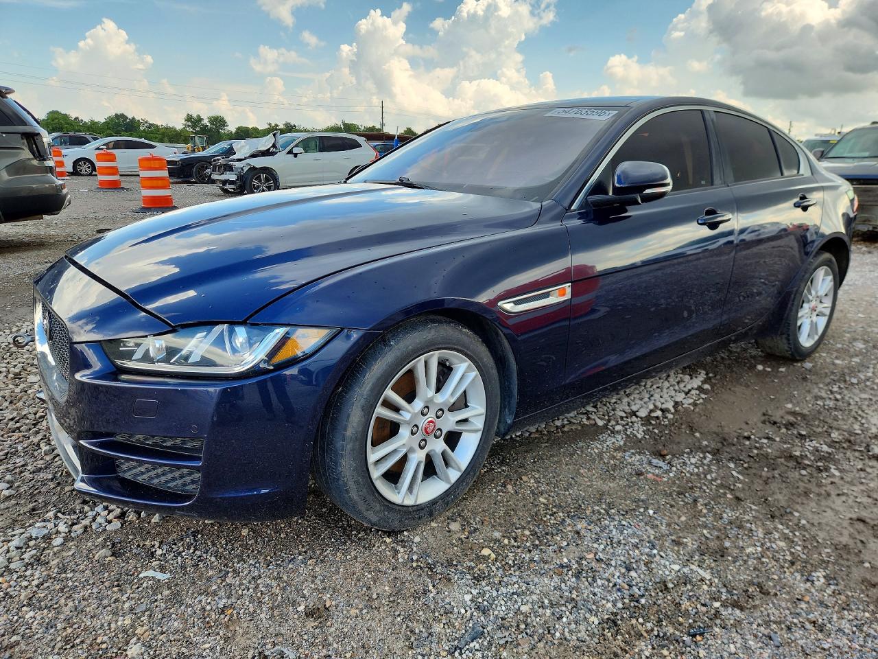 2018 JAGUAR XE