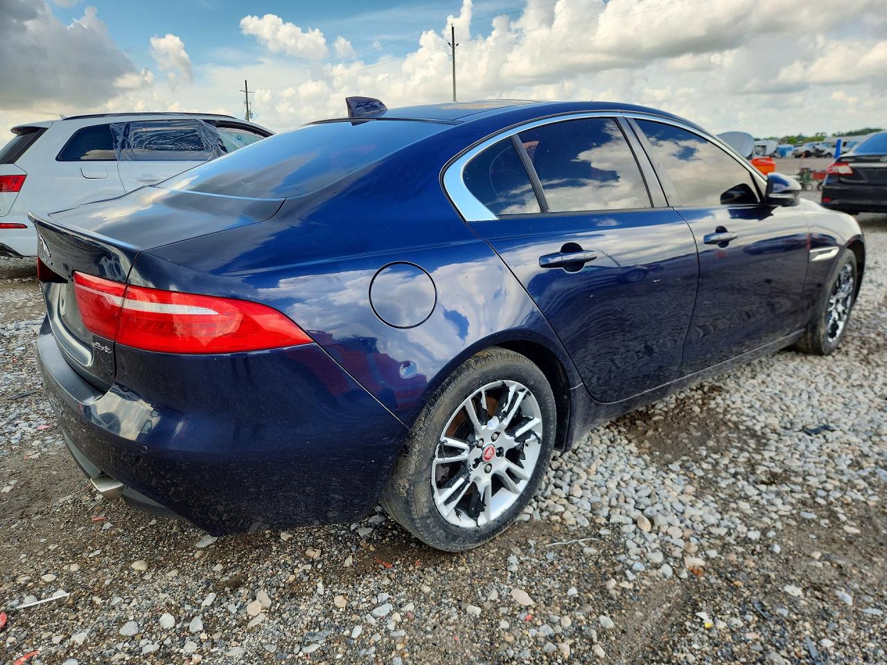 2018 JAGUAR XE