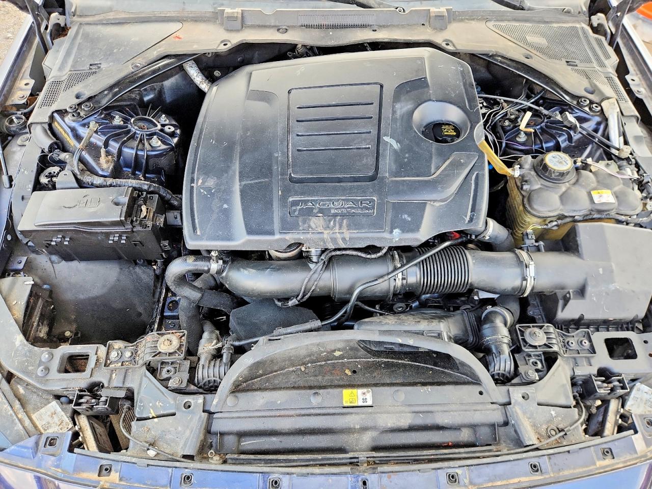 2018 JAGUAR XE