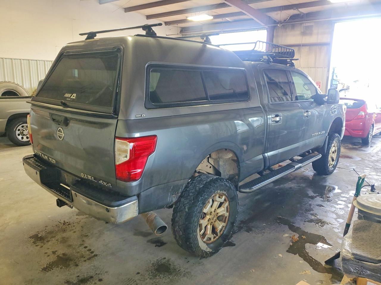 2016 NISSAN TITAN