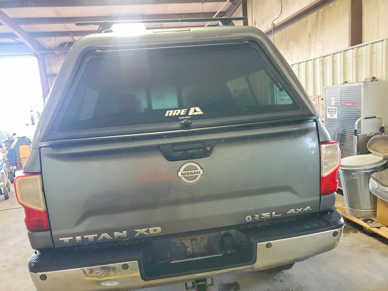 2016 NISSAN TITAN