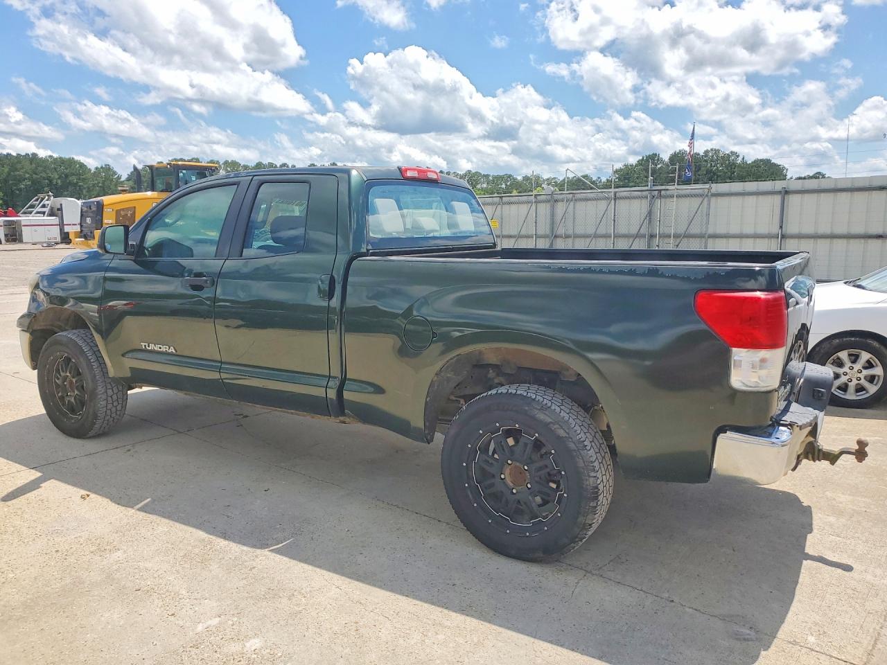 2011 TOYOTA TUNDRA