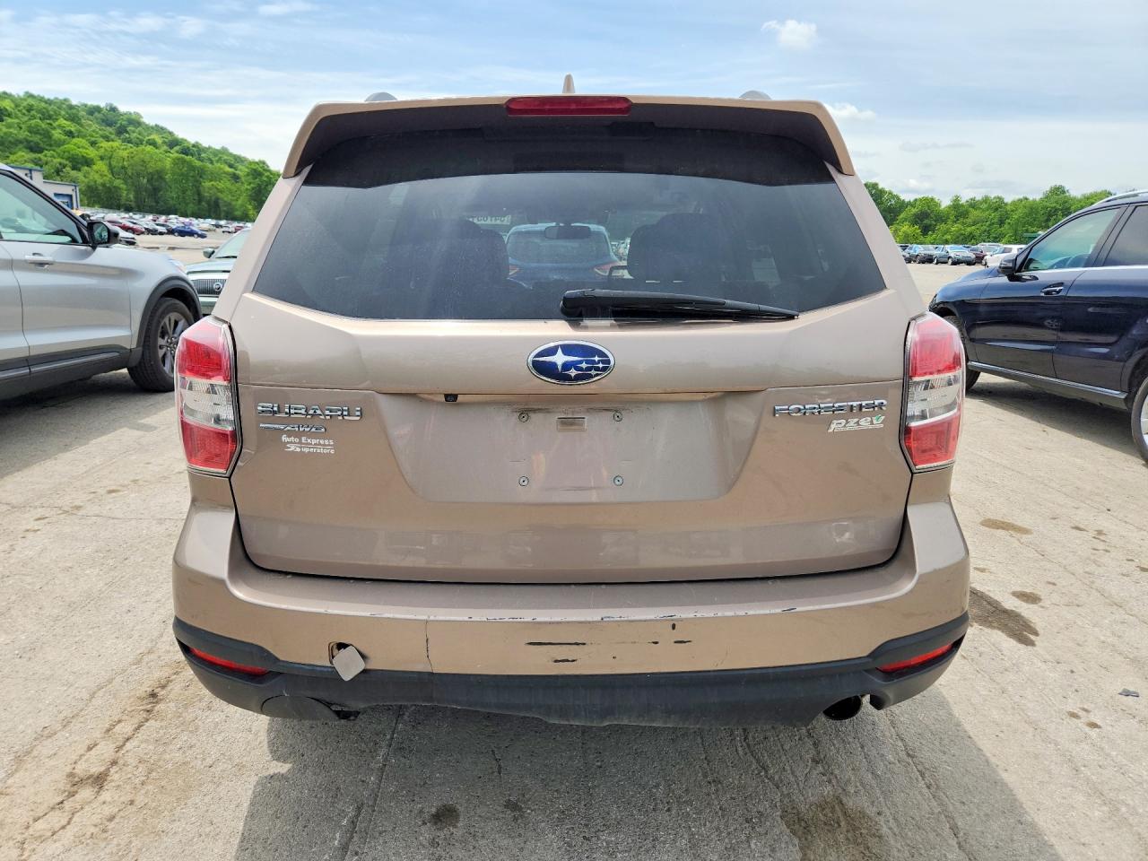 2016 SUBARU FORESTER