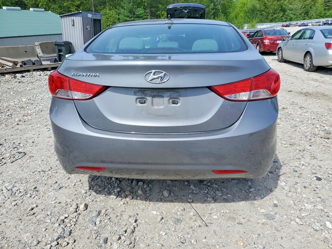 2013 HYUNDAI ELANTRA