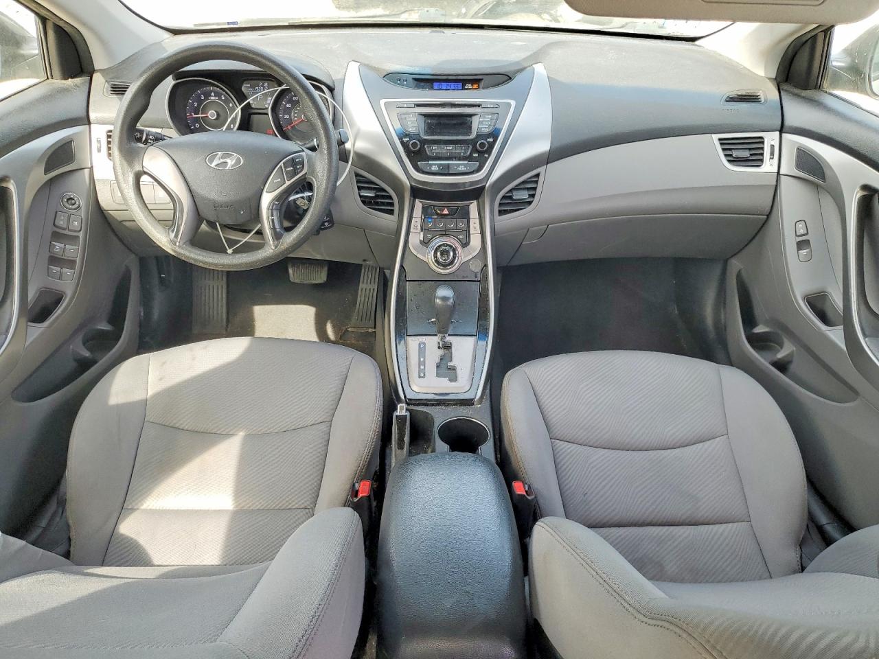 2013 HYUNDAI ELANTRA
